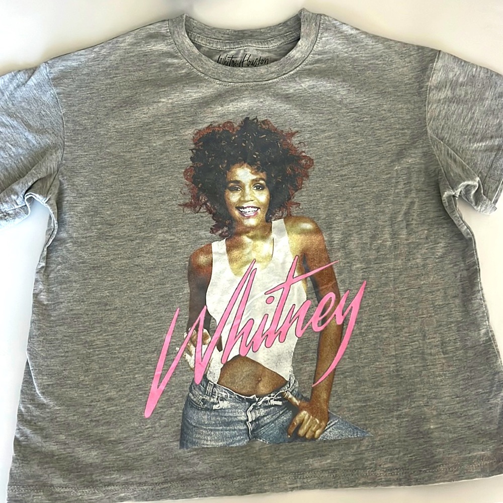 Whitney Juniors Tee. Size L / adult small